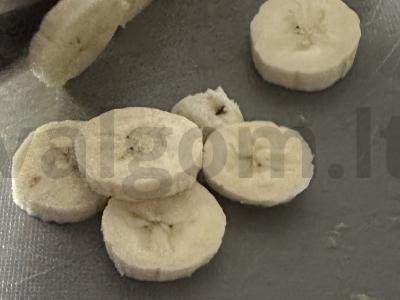 Vaisių salotos su kondensuotu pienu Žingsnis 2