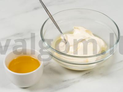 Salotos su vištienos krūtinėle ir vynuogėmis Žingsnis 3