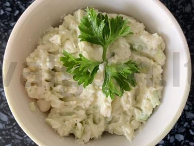 Tepalas iš lydyto sūrio ir avokado pagrindine nuotrauka