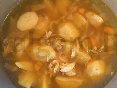 Kubano boršas su pomidorų pasta pagrindine nuotrauka