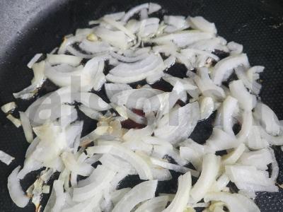 Grybų apkepas su lisiukais Žingsnis 2