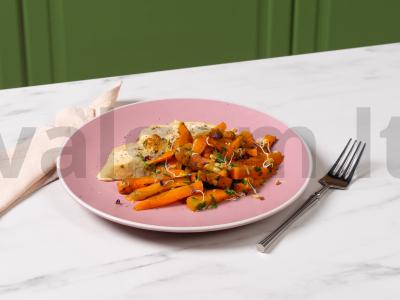 Morkų troškinys su grybais pagrindine nuotrauka