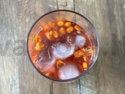 Vasaros gaivus gėrimas su šaltalankiais ir vyšniomis Žingsnis 3