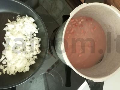 Pupelių ir faršo troškinys Žingsnis 1