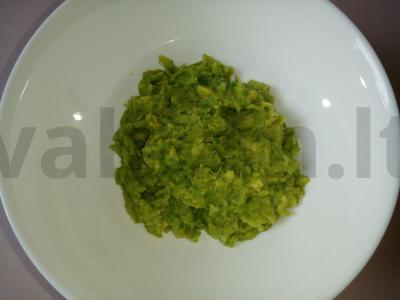 Daržovių guacamole padažas su pomidorais ir laimo sultimis Žingsnis 1