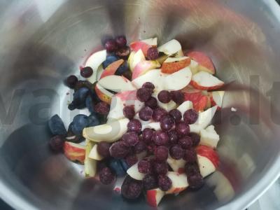 Šaltalankių kompotas su obuoliu ir vyšnia Žingsnis 3