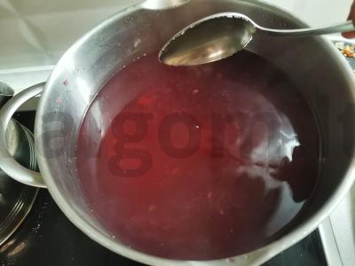 Šaltalankių kompotas su obuoliu ir vyšnia pagrindine nuotrauka