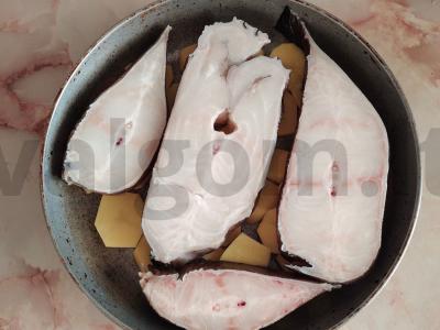 Kepta dantyta žuvis su daržovėmis Žingsnis 6