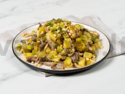 Bulvių salotas su pievagrybiais pagrindine nuotrauka