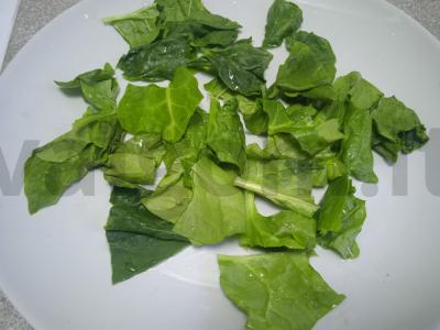 Salotos su mango, krevetėmis ir vyšniniais pomidorais Žingsnis 1