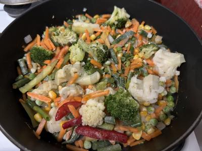 Kalmarai su daržovėmis per 20 minučių Žingsnis 2