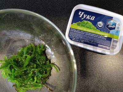 Šviežias salotas su čuka Žingsnis 1