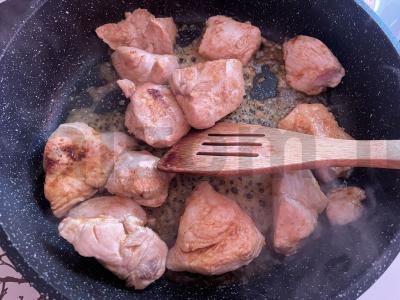 Tiršta pomidorų padažas su mėsa Žingsnis 3