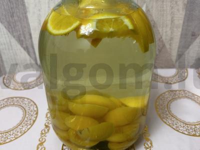 Abrikosų ir apelsinų kompotas žiemai Žingsnis 3