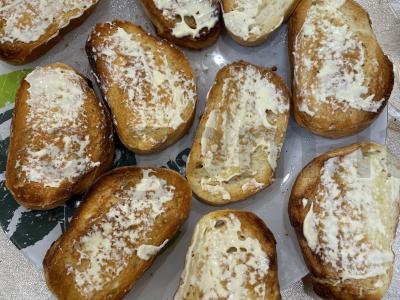 Sumuštiniai su kiaušiniais ir šprotais Žingsnis 4