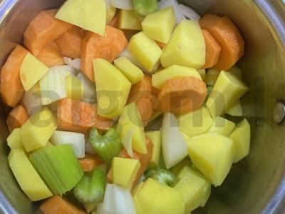 Daržovių sriuba su grietininiu sūriu Žingsnis 4