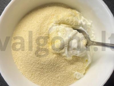 Bananų-varškės apkepas Žingsnis 1