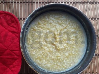 Pieninė perlinių kruopų košė su cinamonu ir sviestu pusryčiams Žingsnis 1