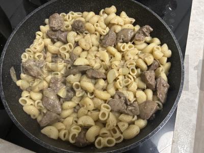 Troškinta kepenėlė grietinėje su makaronais Žingsnis 5