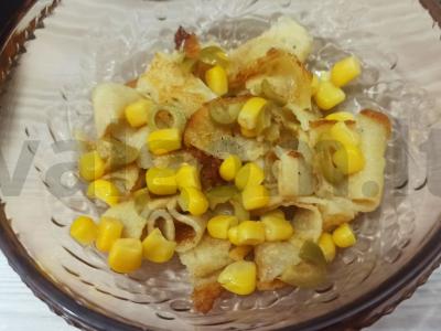 Salotos su blynelių ir alyvuogėmis Žingsnis 2