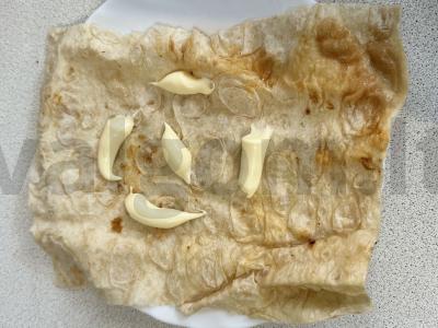 Šašlykas su kepta mėsa gruziniškoje lavašo duonoje Žingsnis 2