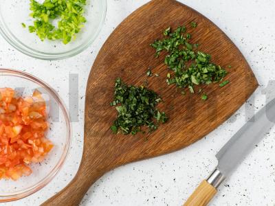 Armėnų tabule salotos su bulguru Žingsnis 2