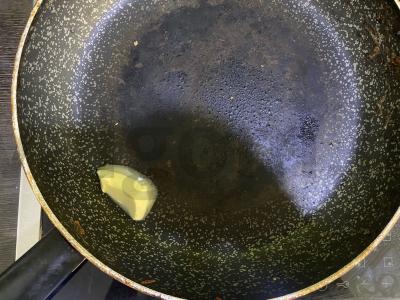 Naudingas tostadas su avokadu, kukurūzais ir skrambliu Žingsnis 5