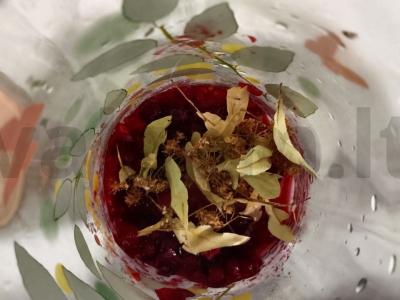 Spanguolių gėrimas su liepa Žingsnis 3