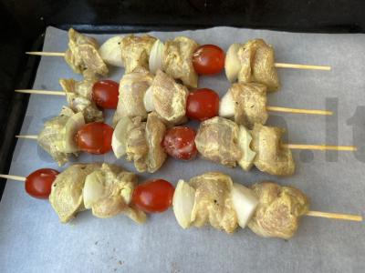 Vištienos šašlykai ant iešmelių su daržovėmis Žingsnis 4