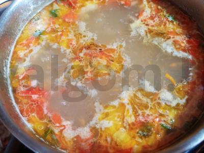 Sriuba su makaronais ir bulvėmis ant antis sultinio Žingsnis 4