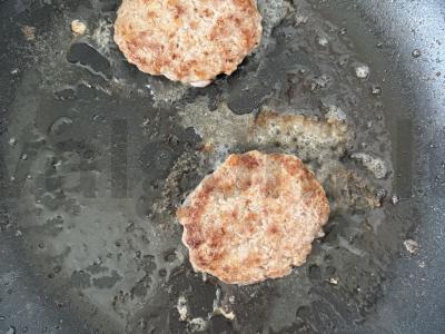 Sultingi namų burgeriai Žingsnis 7