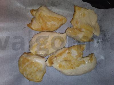 Švelnus vištienos filė su ananasais „Tropikai“ Žingsnis 2