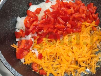 Daržovių sriuba su salierais ir kalakutiena Žingsnis 2