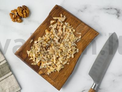 Kietasis sūris su graikiniais riešutais Žingsnis 1