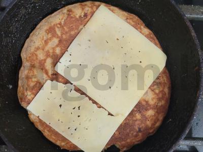 Švelnus bananų-šokolado blynelis su sūriu Žingsnis 5