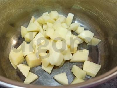 Šaltibarščiai su kiauliena ir daržovėmis Žingsnis 1