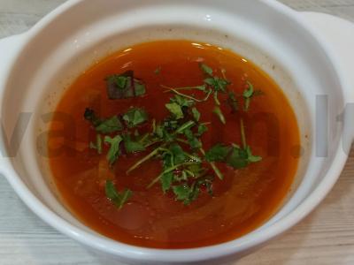 Šaltibarščiai su kiauliena ir daržovėmis pagrindine nuotrauka