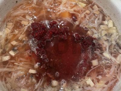 Borsčas su grybais ir citrina Žingsnis 6