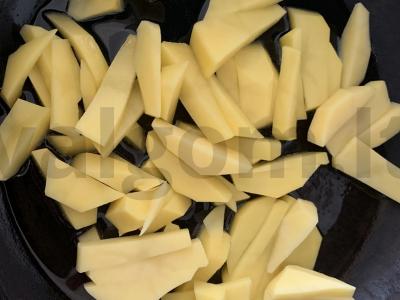 Bulvės su vištienos krūtinėle grietinės ir garstyčių padaže Žingsnis 1