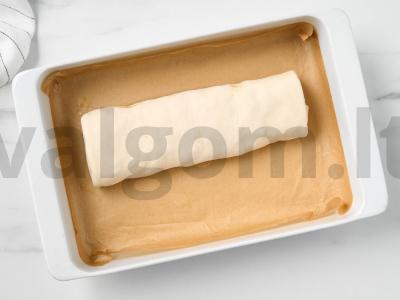 Sluoksniuotas štrudelis su vyšniomis Žingsnis 10