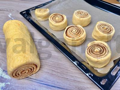 Moliūgų-apelsinų cinamoniniai bandelės Žingsnis 4