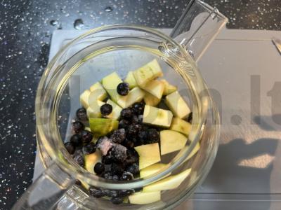 Juodasis arbata su kriaušėmis ir uogomis Žingsnis 3