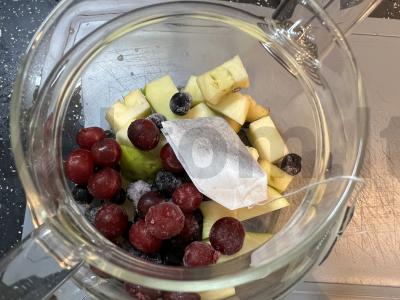 Juodasis arbata su kriaušėmis ir uogomis Žingsnis 5