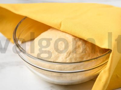 Koldūnai su braškėmis ir vyšniomis garuose Žingsnis 2