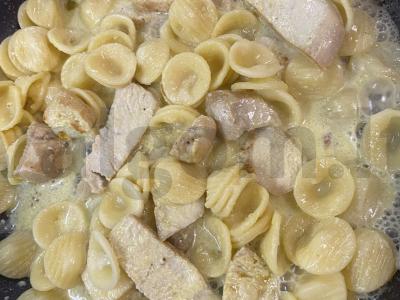 Makaronai su karčiu ir pieno padažu Žingsnis 5