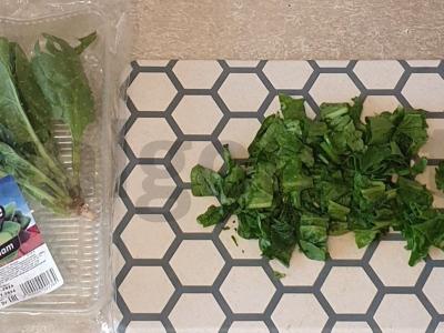 Vištienos filė su špinatais grietinėlės-sūrio padaže Žingsnis 2