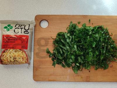 Špinatų sriuba su cukinija ir makaronais Žingsnis 2