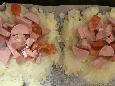 Bulvių krepšeliai su sūriu ir dešrelėmis Žingsnis 5