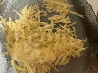 Bulvių krepšeliai su sūriu ir dešrelėmis Žingsnis 6