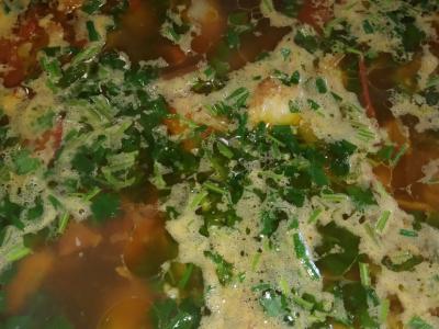 Šurpa su kiauliena pietums pagrindine nuotrauka